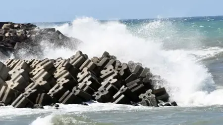 الأرصاد التركية تحذر من عاصفة في وسط وشرق البحر الأسود