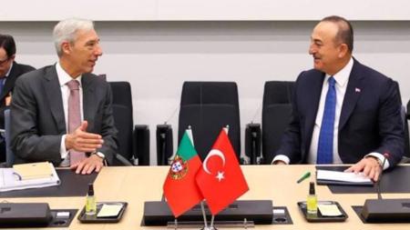 وزير الخارجية التركي يلتقي بنظيره البرتغالي في بروكسل