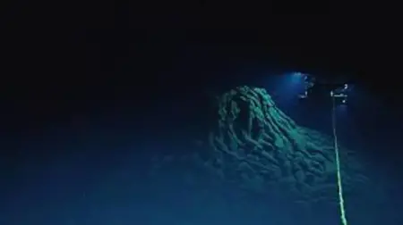 ظاهرة غامضة تثير القلق في البحر الأسود