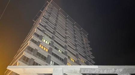 مصرع طالب جامعي سقط من الطابق الثالث عشر في دوزجة