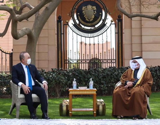 ولي عهد البحرين يشدّد على أهمية مواصلة تطوير التعاون مع تركيا على كافة الأصعدة