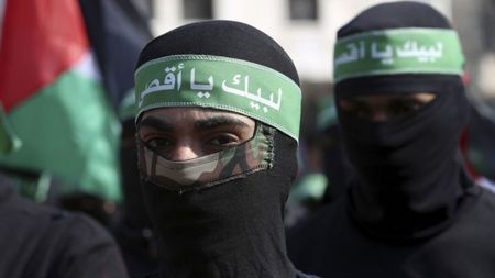 كاتب إسرائيلي:" حماس غيرت التاريخ للأبد ولم تهزم إسرائيل فحسب.. بل الغرب بأكمله"