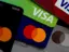 إيقاف بطاقات Visa وMastercard بكوبا يشعل صراعاً نقدياً