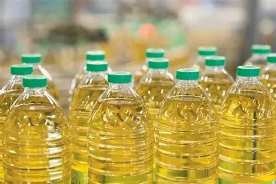 ارتفاع وشيك بأسعار زيت دوار الشمس: المستهلكون يغزون المتاجر