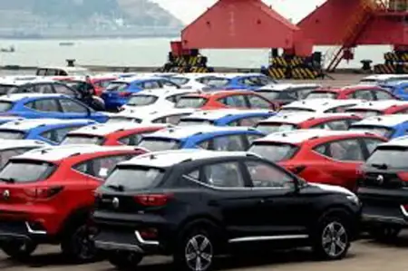 تركيا تفرض ضريبة إضافية على السيارات المستوردة