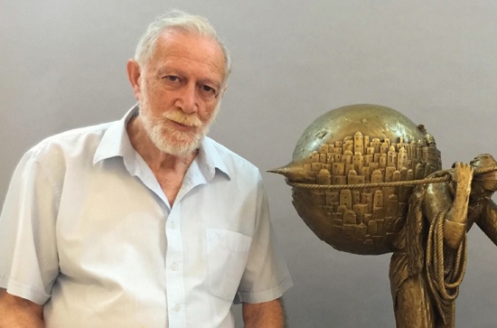 رحيل الفنان الفلسطينيّ سليمان منصور عن 79 عاماً... صاحب لوحة «جمل المحامل» الخالدة