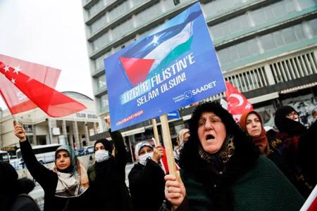 وقفات احتجاجية في عدد من المدن التركية ضد زيارة رئيس الاحتلال لتركيا