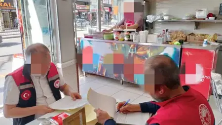 فرض غرامات باهظة على شركات تبيع دجاج دونر غير صالح في أماسيا فرض غرامات باهظة على شركات تبيع دجاج دونر غير صالح في أماسيا