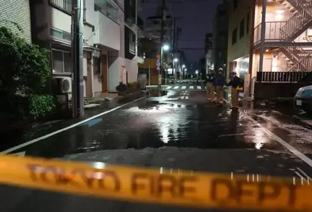 زلزالٌ بقوّة 5.9 درجة يضرب محيط طوكيو ليلاً.. وإصابة 37 شخصاً