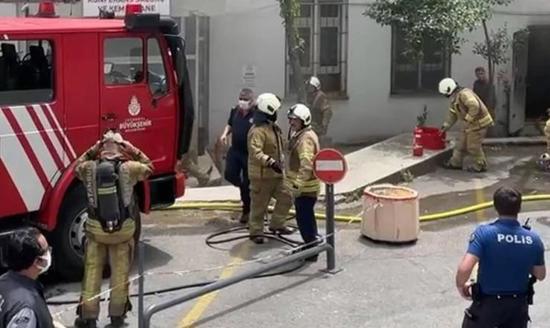 عاجل:حريق هائل في مستشفى بإسطنبول عاجل:حريق هائل في مستشفى بإسطنبول