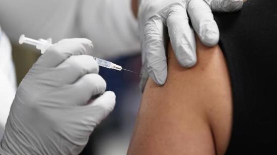  تركيا.. بدء تطعيم المواطنين فوق 50عاما بلقاح كورونا