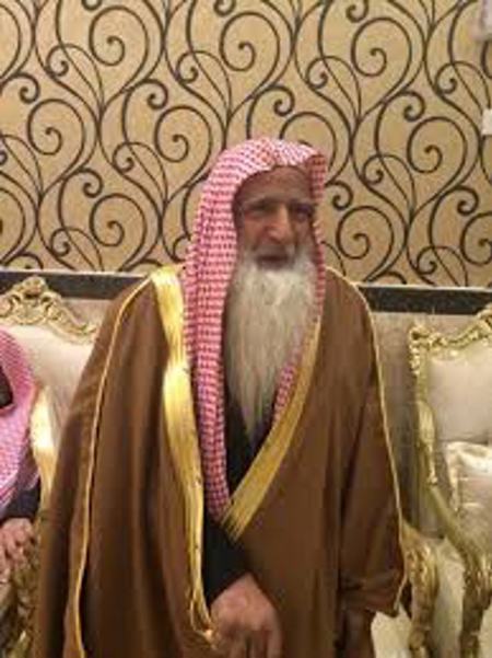 وفاة الشيخ ناصر الهليل أقدم مؤذن في السعودية.. عن عمر 118 عامًا