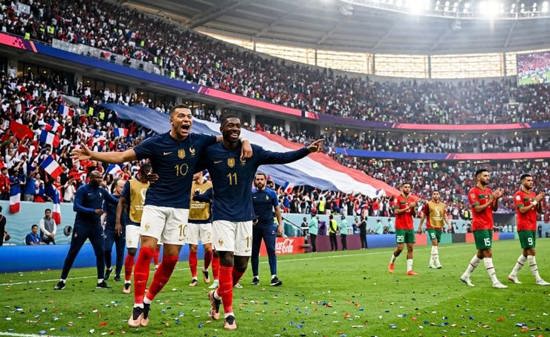 فرنسا تحلق إلى نصف النهائي.. والمغرب يودع المونديال