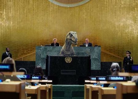 ديناصور يوجه رسالة إلى قادة العالم من منبر الأمم المتحدة.. ما القصة؟