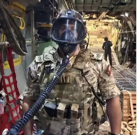 الجيش الأردني ينفذ عملية إنزال جوية لمساعدات عاجلة لمشفى في غزة