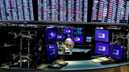 بورصة نيويورك تفتتح بانخفاض إثر تصاعد التوترات مع إيران