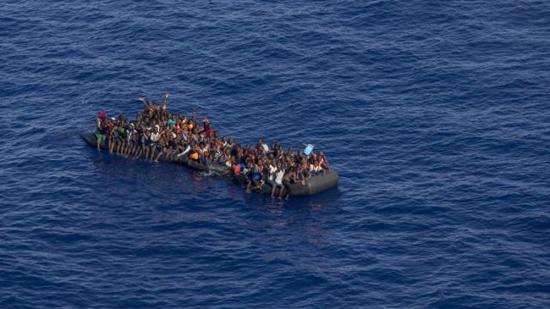 إنقاذ 144 مهاجراً غير نظامي قبالة سواحل تونس