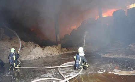 حريق كبير في مصنع للغزل في دنيزلي