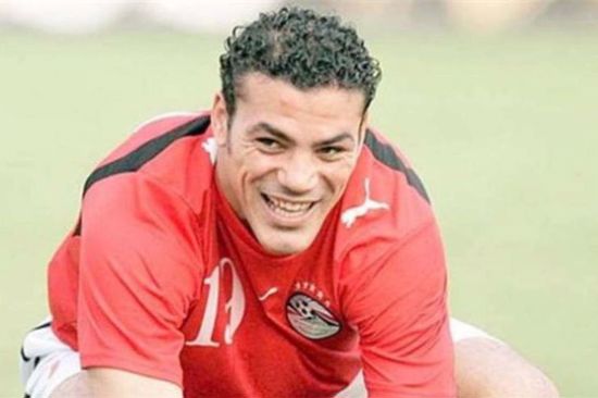 ماذا يحدث مع نجم الزمالك الأسبق "عمرو زكي"؟