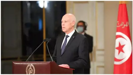 تمديد حالة الطوارئ في تونس حتى نهاية 2024