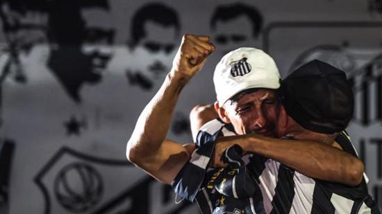 الحكومة البرازيلية تعلن الحداد لمدة 3 أيام على خسارة بيليه
