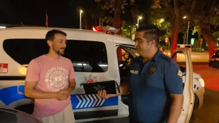 سلوك مثالي في بورصة: مواطن يسلّم الشرطة حقيبة عثر عليها مليئة بالمال