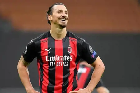 إبراهيموفيتش يحرج صحفي سويدي بسبب تقيمه لتنظيم قطر لكأس العالم 2022