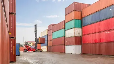 أمريكا تدرس تمديد محادثات الرسوم الجمركية مع شركاء التجارة حتى سبتمبر أمريكا تدرس تمديد محادثات الرسوم الجمركية مع شركاء التجارة حتى سبتمبر