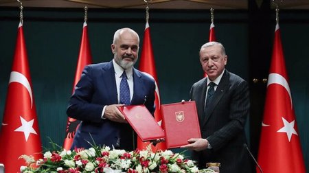 تركيا وألبانيا توقعان 7 اتفاقيات في مجالات مختلفة