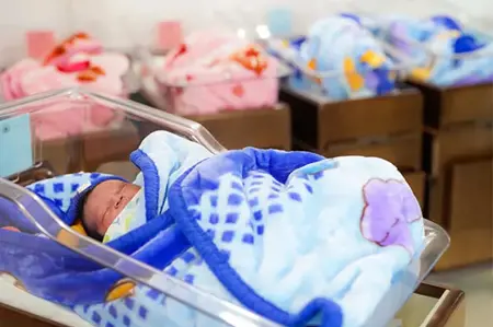 امرأة سعودية تنجب 5 توائم في الشهر السادس