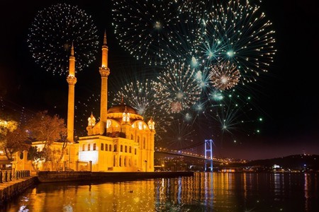 استعدادا لاحتفالات رأس السنة ..إسطنبول تعزز إجراءاتها الأمنية