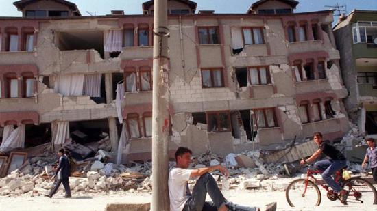وسط تخوفات من تكرارا السيناريو..تركيا تحيي  الذكرى الـ23 لزلزال مرمرة