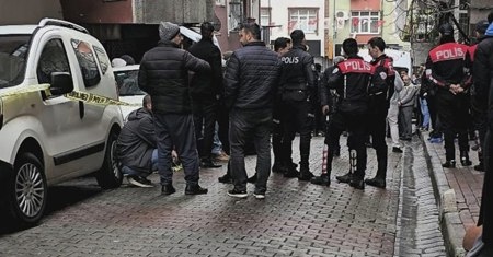 انتحار شاب في أحد مساجد اسطنبول بعد أن قتل والدته وشقيقته