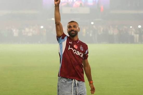     محمد صلاح يرزق بمولوده الثالث.. وشقيقته تكشف اسم أول أبنائه الذكور