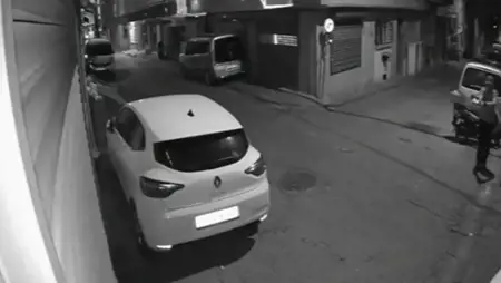 توقيف 5 أشخاص بعمليةٍ ضدّ تنظيمَين إجراميَّين وراء هجماتٍ مسلّحة وحادثة حرقٍ متعمّد بإسطنبول