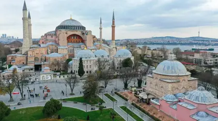  آيا صوفيا ستصبح غير مجانية للسياح الأجانب اعتبارا من هذا التاريخ