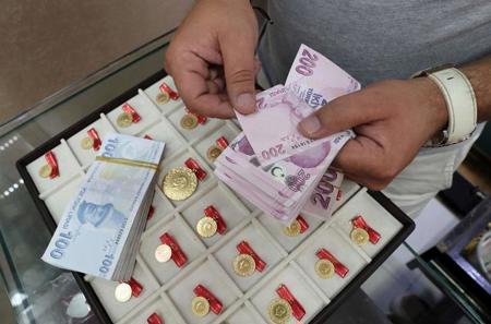 أسعار صرف الدولار واليورو مقابل الليرة التركية في تعاملات الإثنين