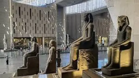 كيف تحميك زيارة المتاحف من أمراض الكبر؟