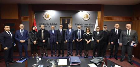 اتحاد رجال الأعمال الفلسطيني التركي يبحث التعاون التجاري مع وزارة التجارة التركية