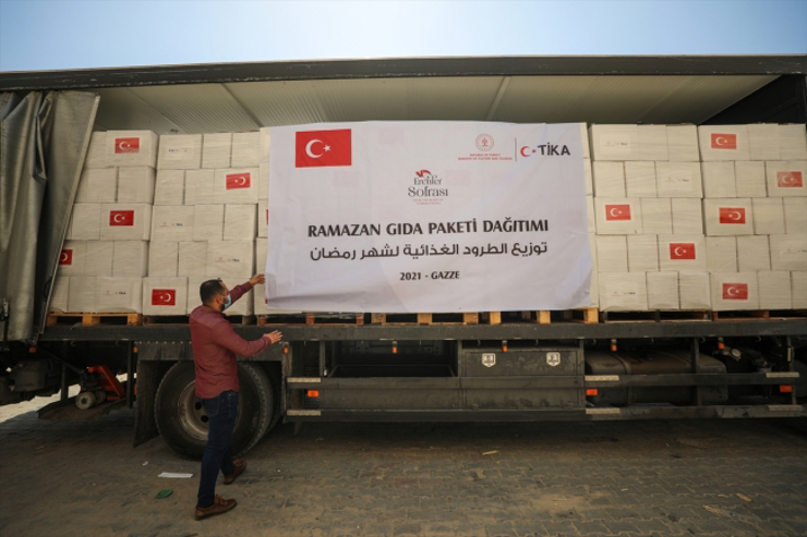 المساعدات الرمضانية من تيكا لـ5 آلاف 320 عائلة في غزة