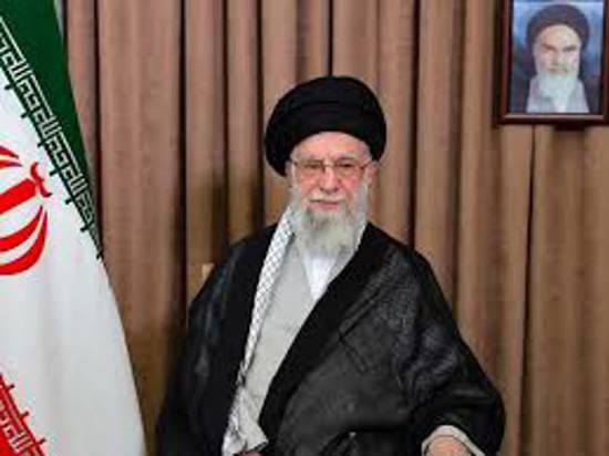 وفاة ابنة خامنئي وزوجها وحفيدته وصهرته في غارات على إيران