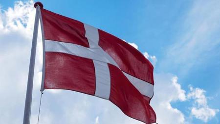 الحكومة الدنماركية تعد مشروع قانون لحظر حرق القرآن الكريم