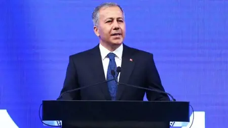 عاجل :بيان هام لوزير الداخلية حول حادثة القتل التي هزت الشارع التركي