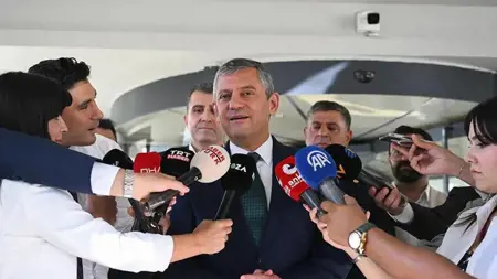 أوزغور أوزال يحدّد الموعد: التأسيس السياسي للحزب الجديد في آب-أيلول