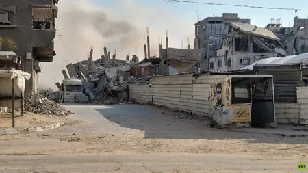 قصف إسرائيليّ عنيف على خان يونس ونزوح جديد مع توغّل آليات للجيش