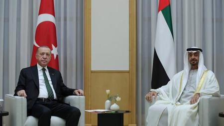 أردوغان يقدم التعازي لرئيس دولة الإمارات في وفاة شقيقه