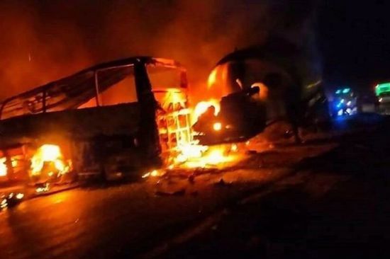 مصر: حادث سير مروع يودي بحياة 20 شخصًا وإصابة 4 آخرين