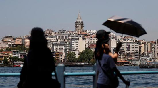 خبراء يحذرون من ذروة موجة الحر في إسطنبول