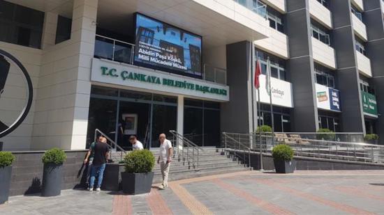 تحقيق رشوة يطال رئيس بلدية تشانكايا بأنقرة.. 36 مطلوباً للتوقيف واعتقال 27 حتى الآن