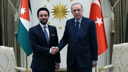 أردوغان يناقش مع ولي العهد الأردني العلاقات الثنائية وقضايا إقليمية 
